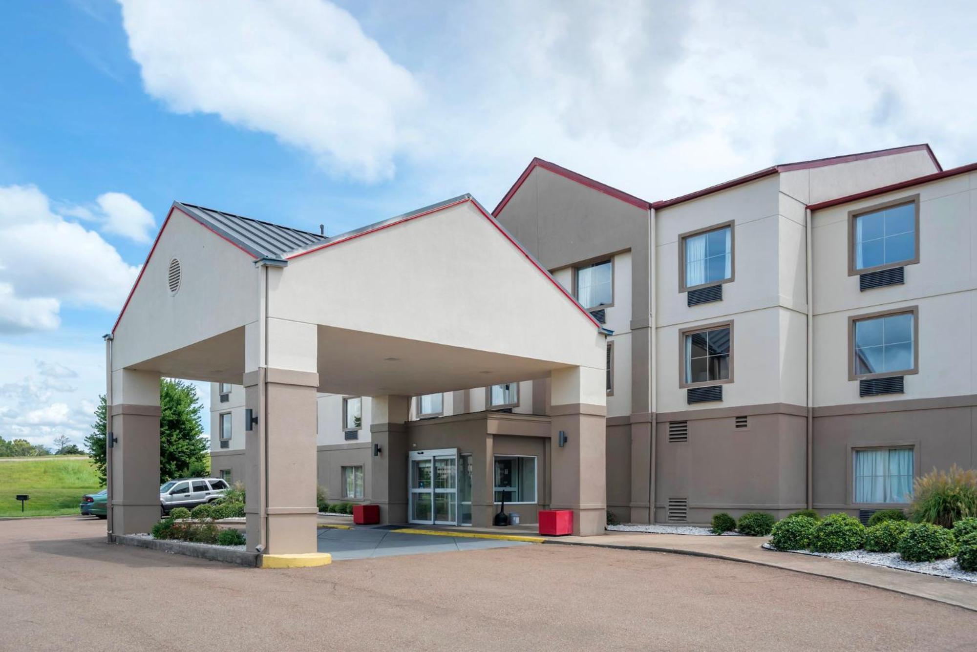 Red Roof Inn & Suites Vicksburg Bagian luar foto