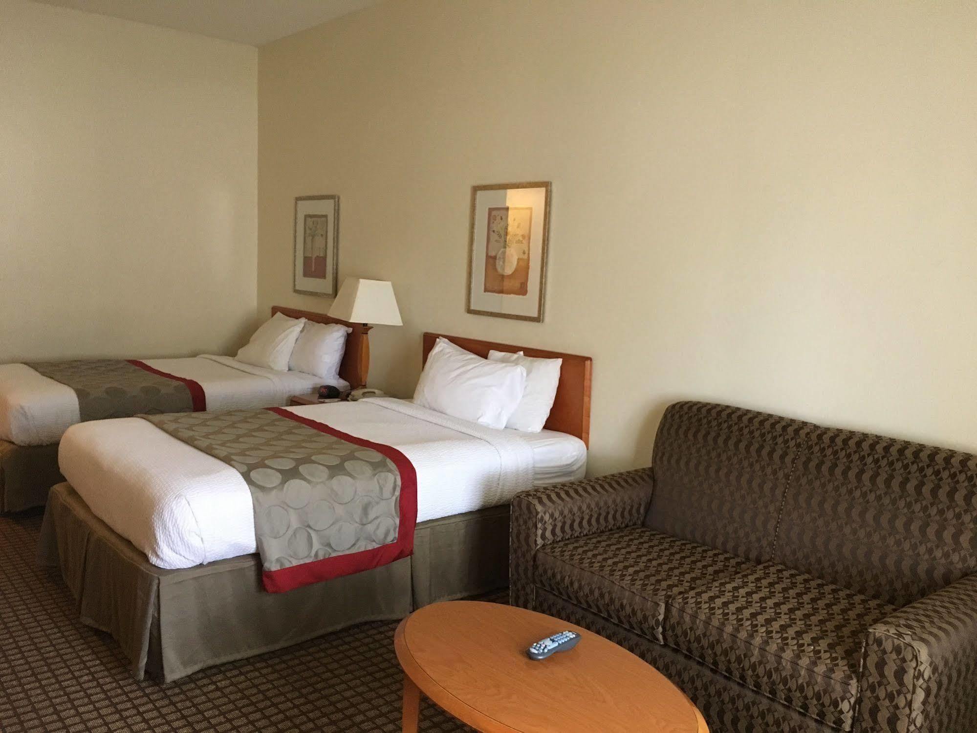 Red Roof Inn & Suites Vicksburg Bagian luar foto